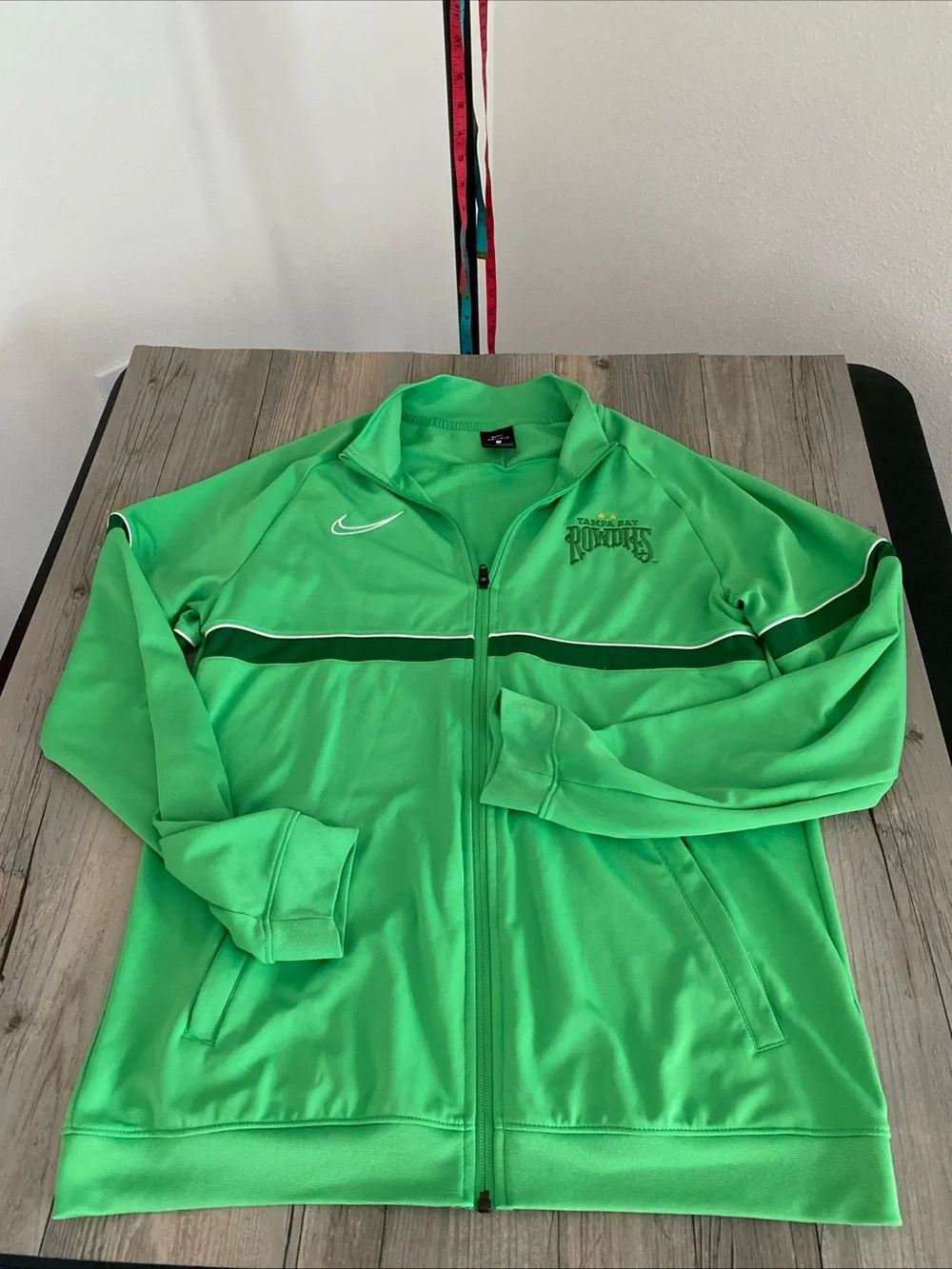 Nike Dri Fit Men’s Tampa Bay Rowdies Track Sweatshirt Full Zip Lime Green Large